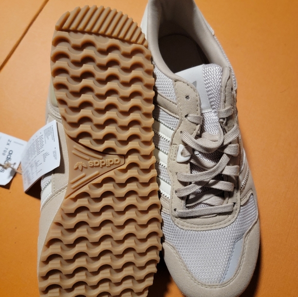 Adidas ZX 700 - Picture 3 of 3